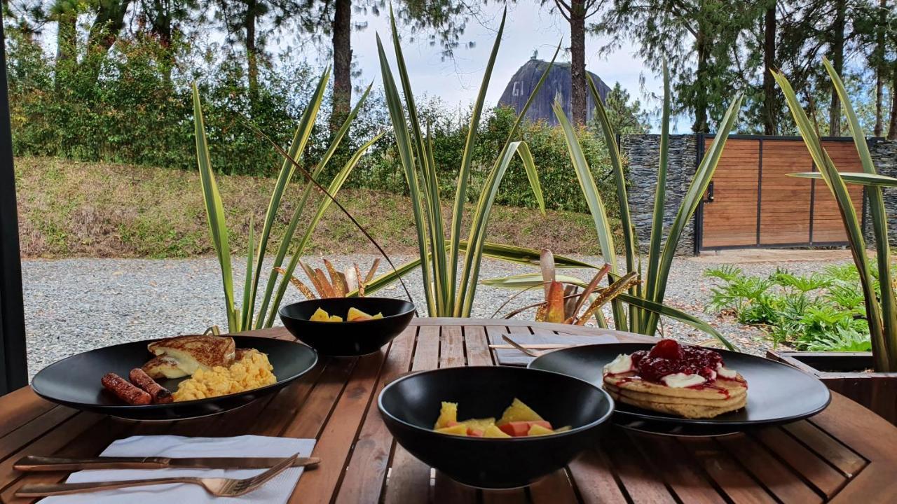 Domus Glamping Guatape Hotel Exterior photo