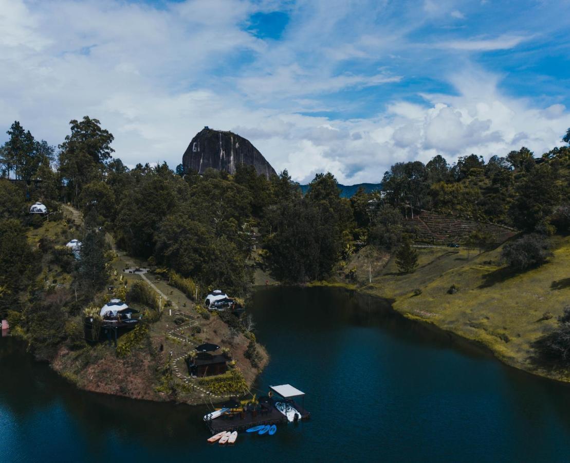 Domus Glamping Guatape Hotel Exterior photo